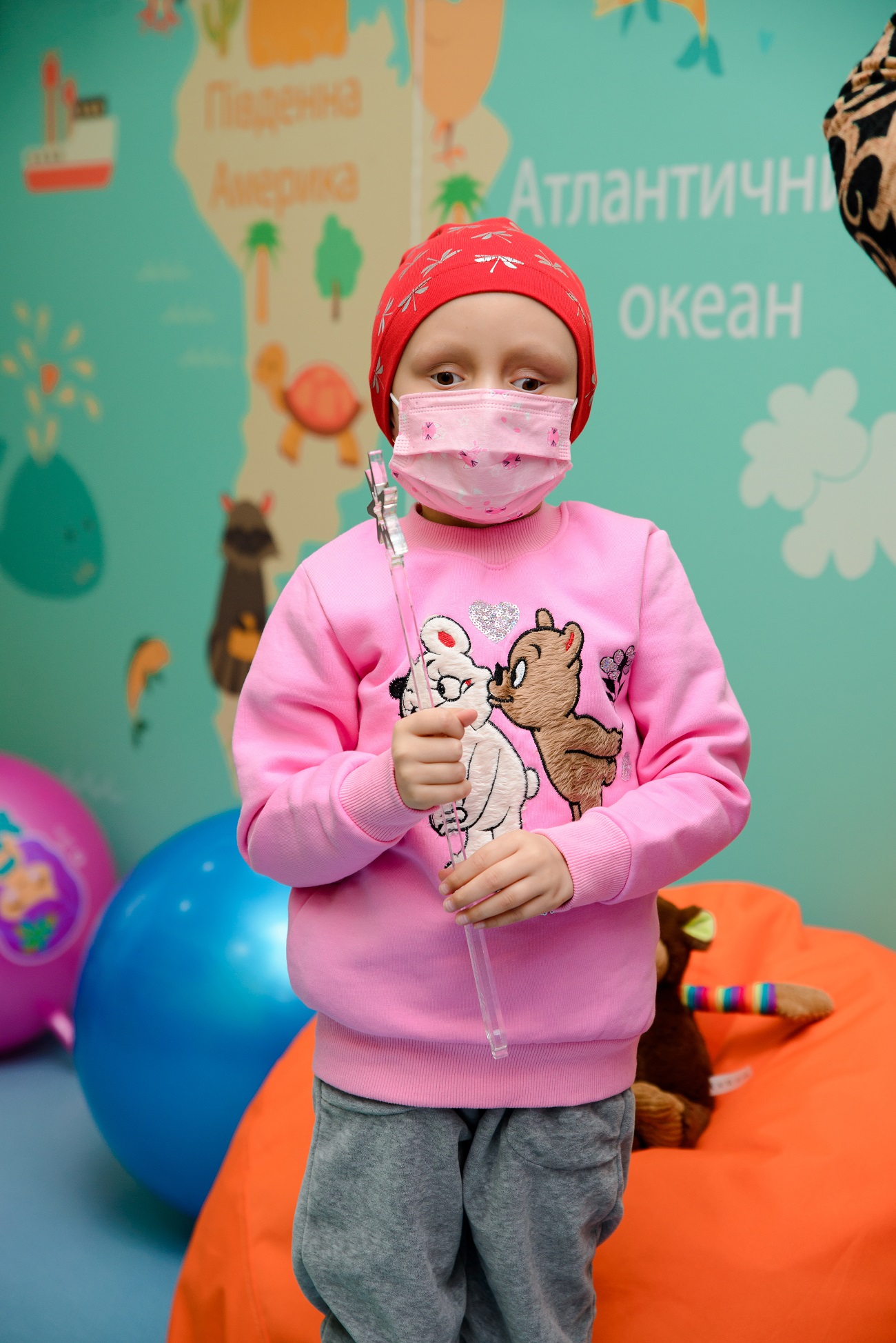 Зірки &quot;плюсів&quot; допомогли маленькій дівчинці, яка втратила зір, і зворушили вчинком (фото)